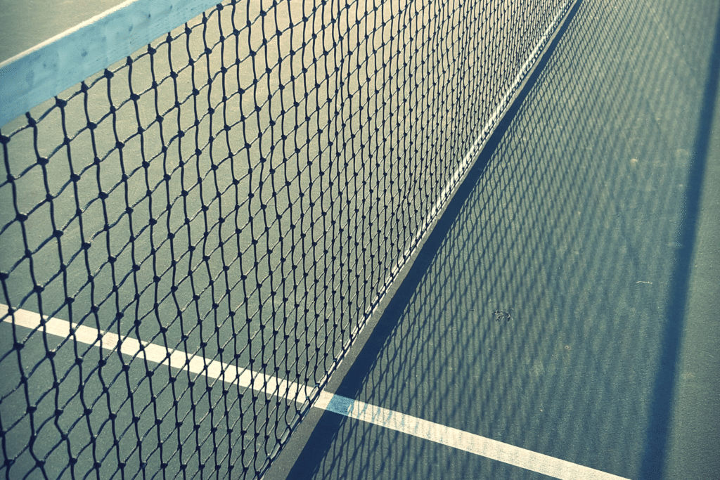 Court de tennis en synthétique